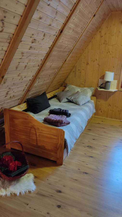 Kuca Za Odmor "Med Strmci" Villa Zlobin Kültér fotó
