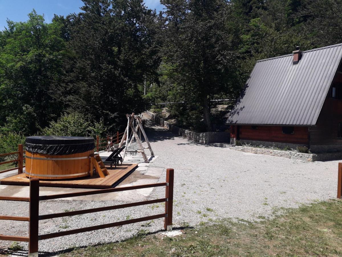 Kuca Za Odmor "Med Strmci" Villa Zlobin Kültér fotó