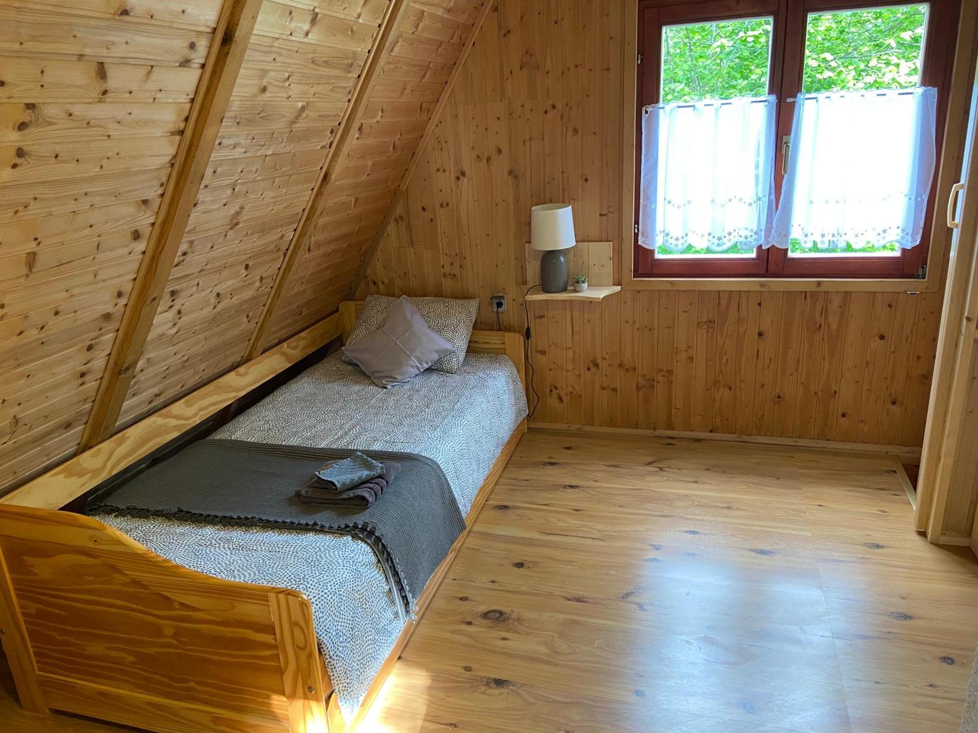 Kuca Za Odmor "Med Strmci" Villa Zlobin Kültér fotó